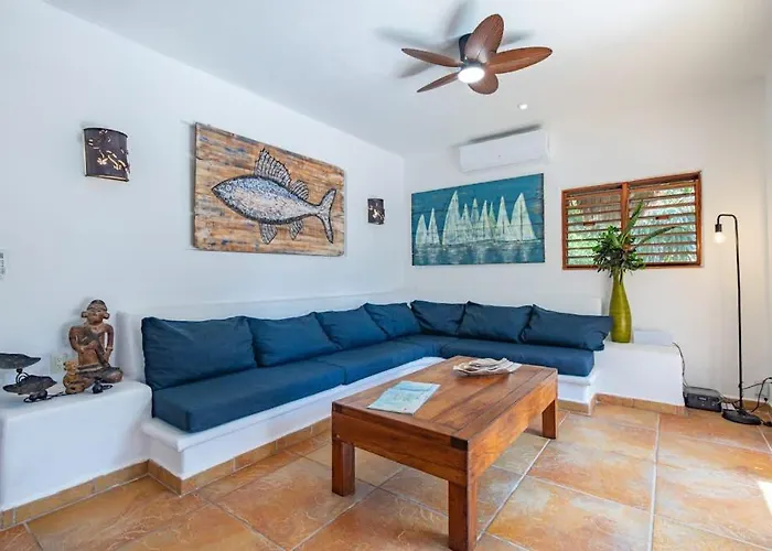 Beachfront With Private Pool Access Balcony With Ocean Views Patio - Belleza Hébergement de vacances