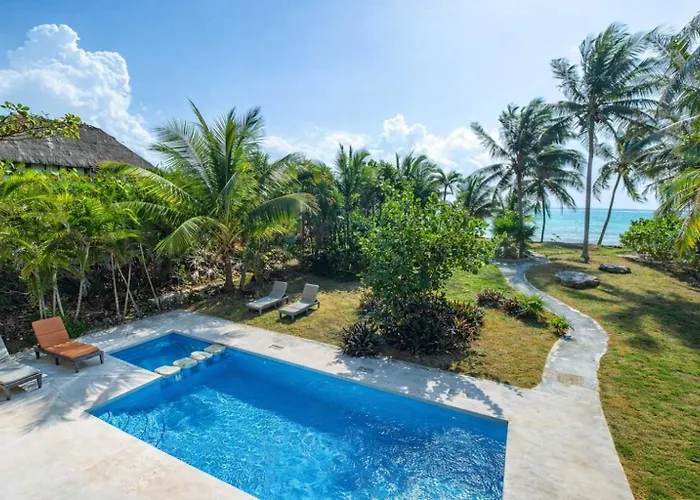 Hébergement de vacances Beachfront With Private Pool Access Balcony With Ocean Views Patio - Belleza