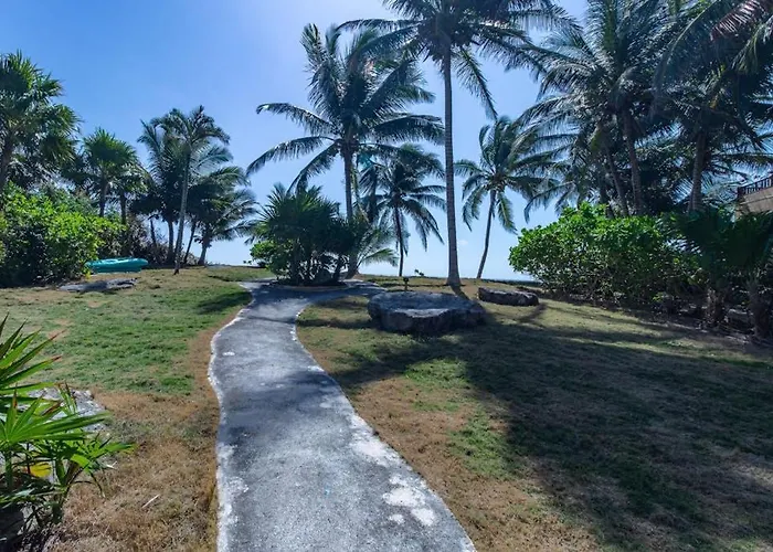 Beachfront With Private Pool Access Balcony With Ocean Views Patio - Belleza Hébergement de vacances